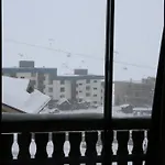 Val Tho - New - Ski In - Near Slalom